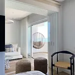 Front Sea Lejlighed